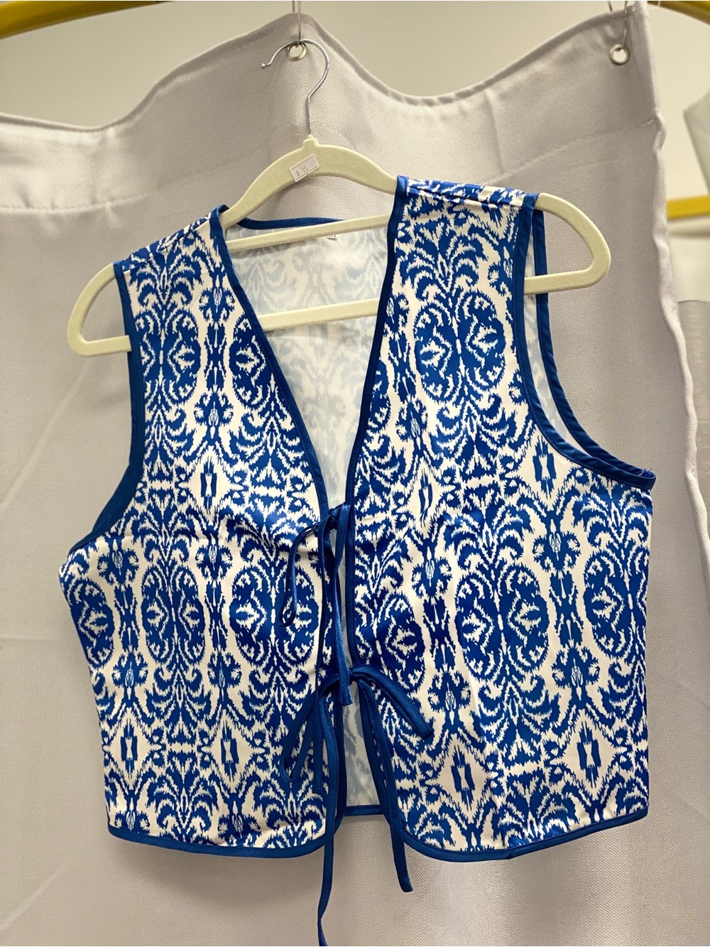 Blue & White Patterned Tie-Front Crop Vest